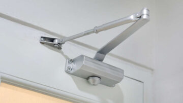 Muelles cierrapuertas en Madrid